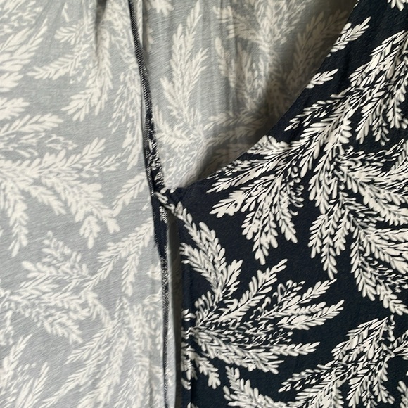 Cabi Black and White Floral Wrap Dress Medium - Picture 9 of 11